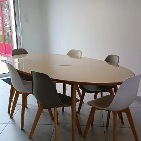 Maison De Avec Jardin 6p 티파우제스